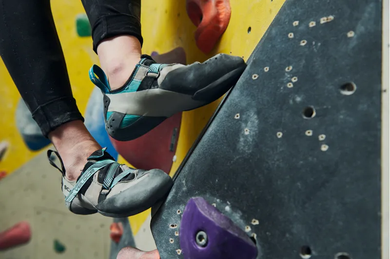 Scarpa Womens Veloce Climbing Shoes - Light Grey-Maldive-6